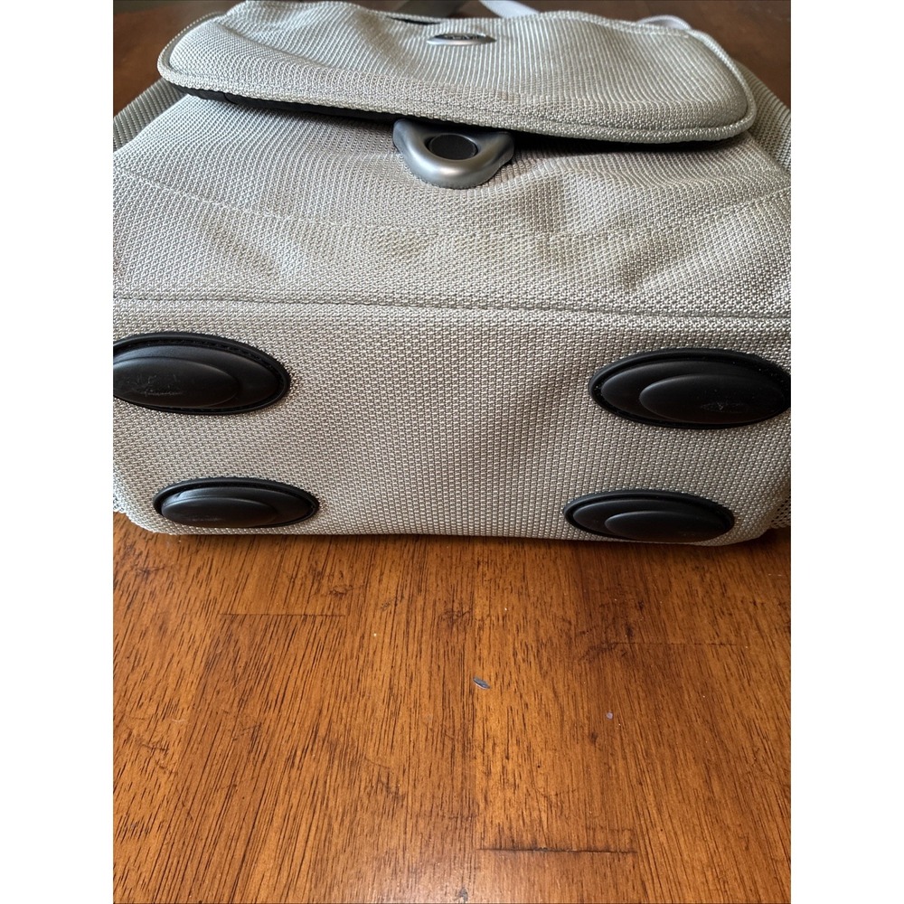 Tumi T3 Apex Men's Women's Travel Tote Shoulder Bag Strap Classic Style Silver - Picture 14 of 16